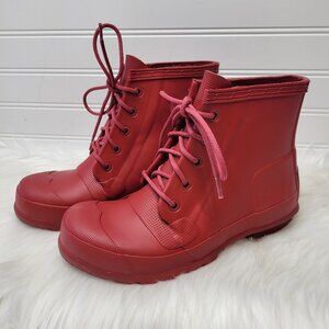 Hunter Women's Cherry Red Lace-Up Winter Boots